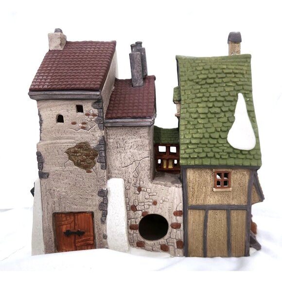 Dept 56 FAGIN'S HIDE-A-WAY Oliver Twist Dickens Christmas Village building 55522 - Picture 5 of 9